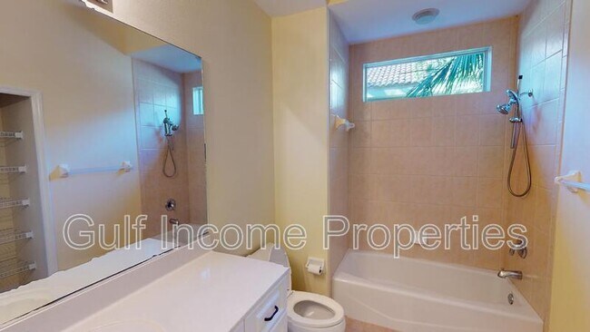 Building Photo - 7423 Riviera Cove