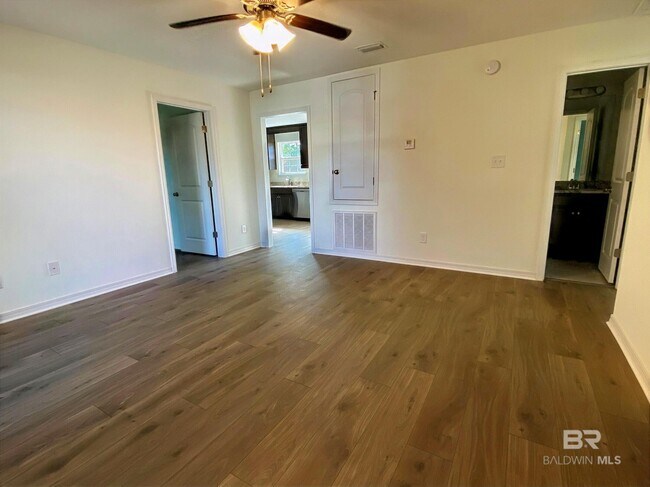 Building Photo - 24944 School St