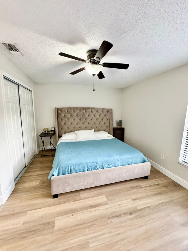Building Photo - Dr. Phillips 3 Bed 2 Bath For Rent at soug...