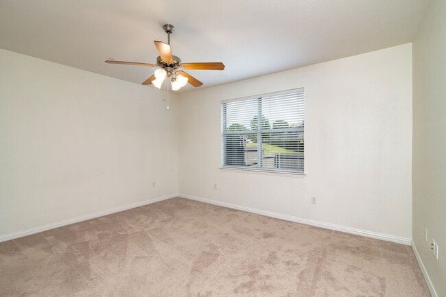 Building Photo - Townhome in Parker Estates!! READY for move in early June