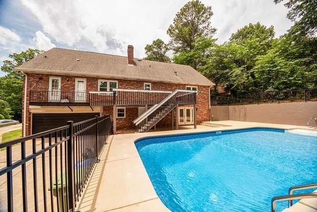 Building Photo - Fully Furnished Studio | Green Island Hills | All Utilities Included | Mid-Term Rental