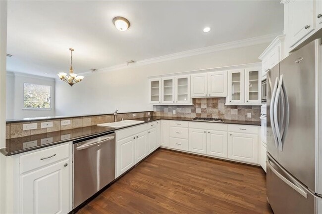 Building Photo - 1517 Roy St