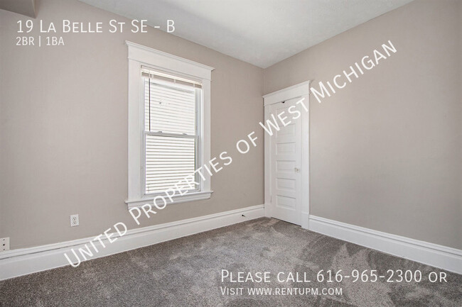 Building Photo - Available Now | 2 Bedroom 1 Bath Apartment...