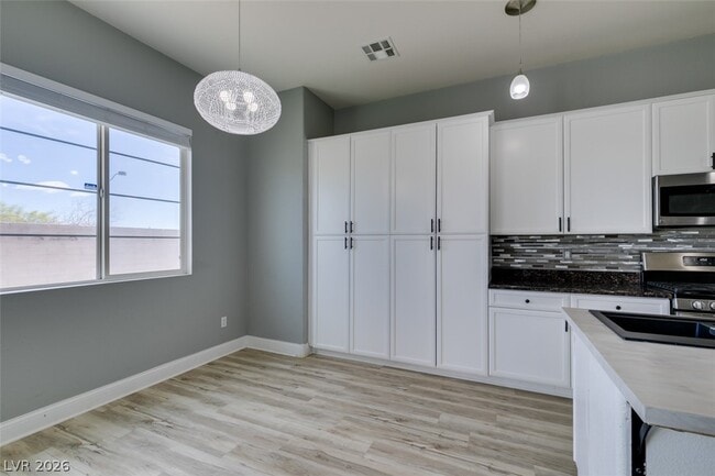 Building Photo - 6538 Grand Concourse St