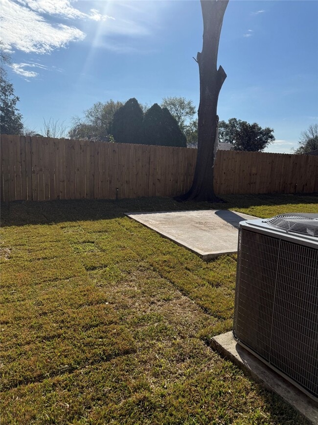 Building Photo - 14322 Golden Cypress Ln