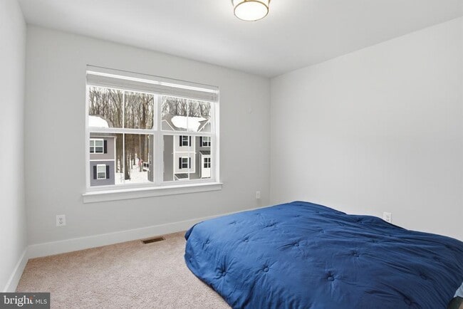 Building Photo - 610 Snapdragon Ct