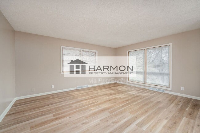 Building Photo - 8514 W 9th St N