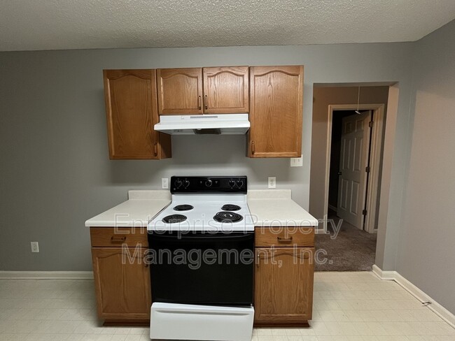 Building Photo - 1096 Sunstar Dr
