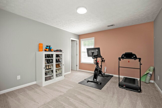 Building Photo - 4016 Kenesaw Dr