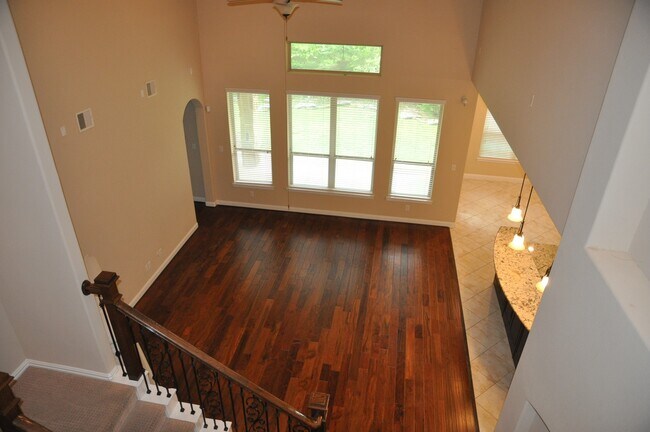 Building Photo - 27619 Lodgemist Ct