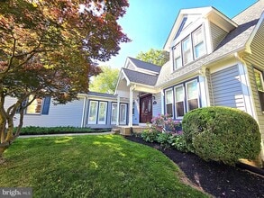 Building Photo - 5270 Ellicott Dr
