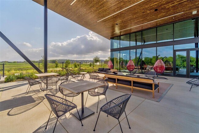 Building Photo - 7801 Donnelley Dr