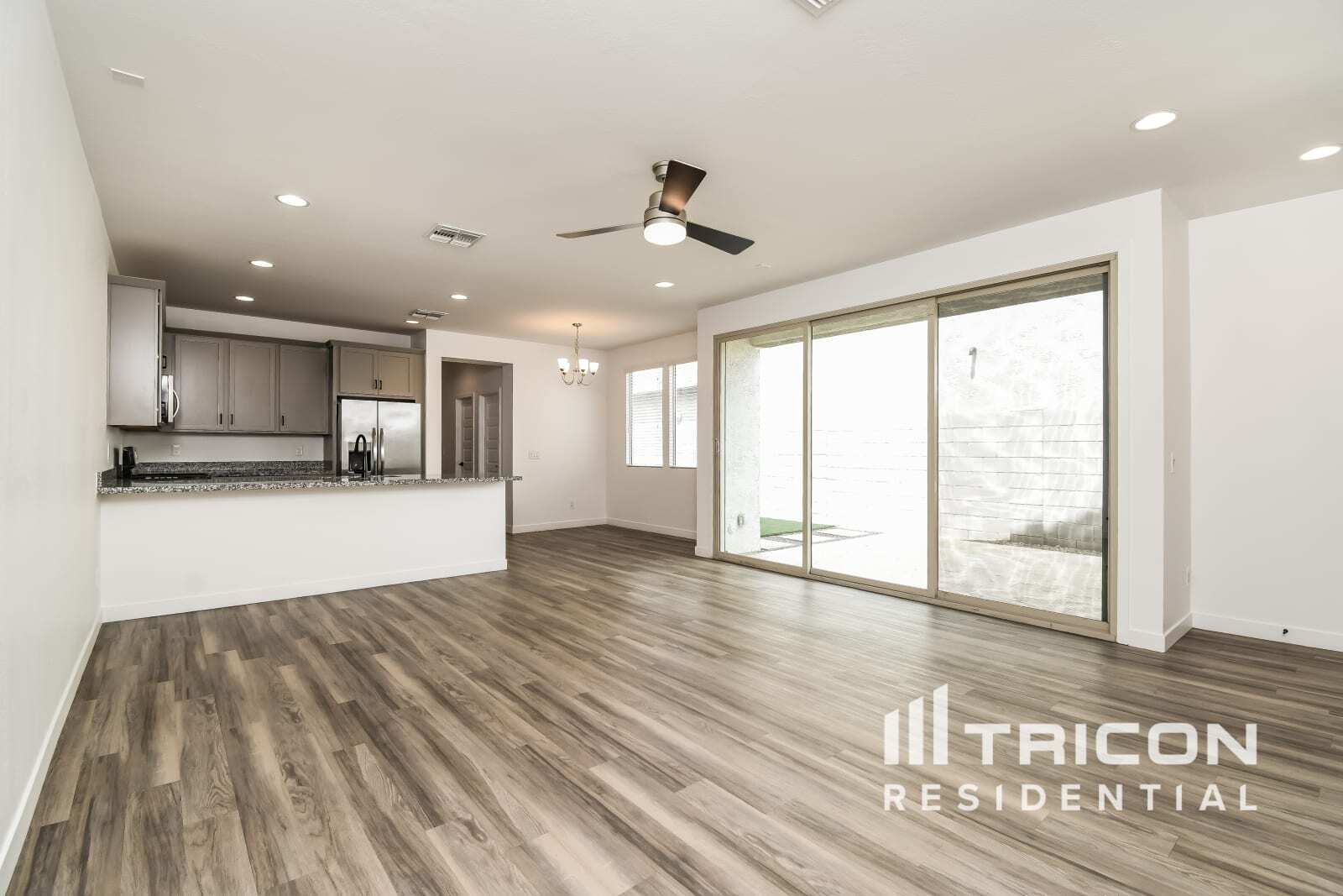 Building Photo - 9315 E Strobe Ave