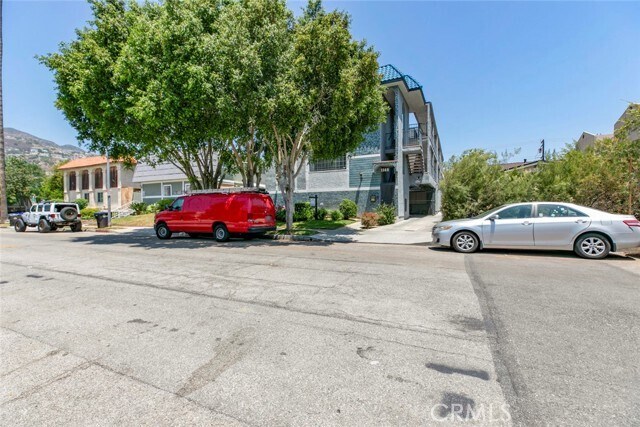 Building Photo - 1148 San Rafael Ave