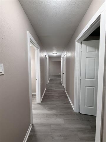 Building Photo - 1228 Oak Dr