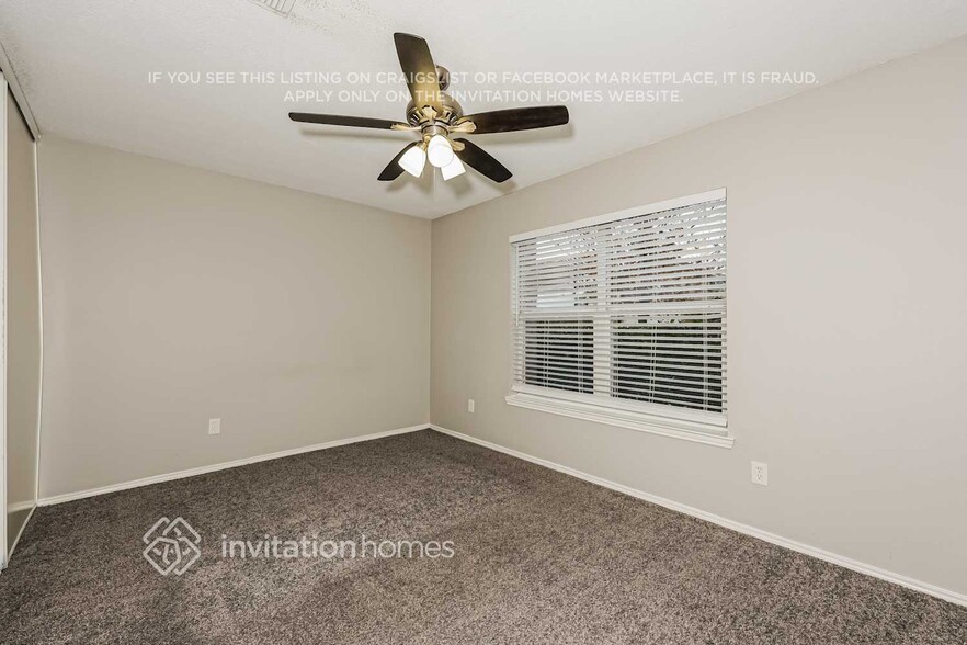 Building Photo - 704 Gibson St