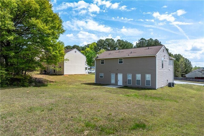 Building Photo - 1098 Village Creek