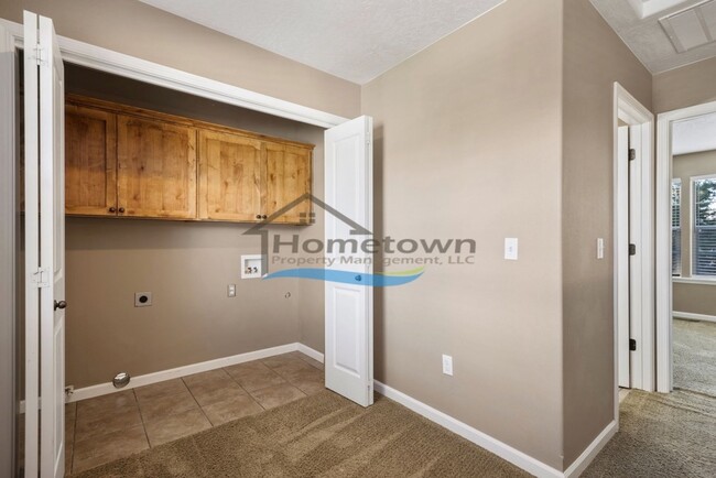 Building Photo - Custom Craftsman Energy Star Home with Gar...