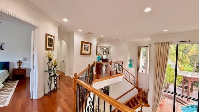 Building Photo - 10703 Versailles Blvd