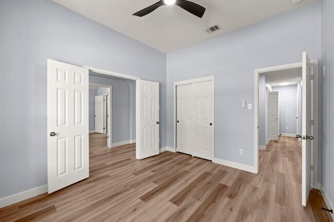 Building Photo - 3321 Winding River Trail
