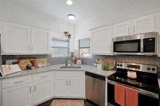 Building Photo - 12918 Berthoud Ln