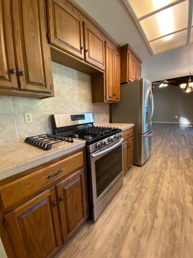 Building Photo - 10959 Alta Sierra Dr