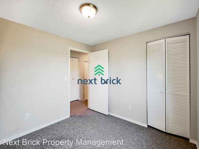 Building Photo - 2 br, 2 bath House - 12712 NE 120th St Uni...