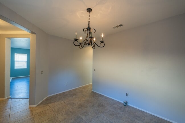 Building Photo - 3713 Steeple Way