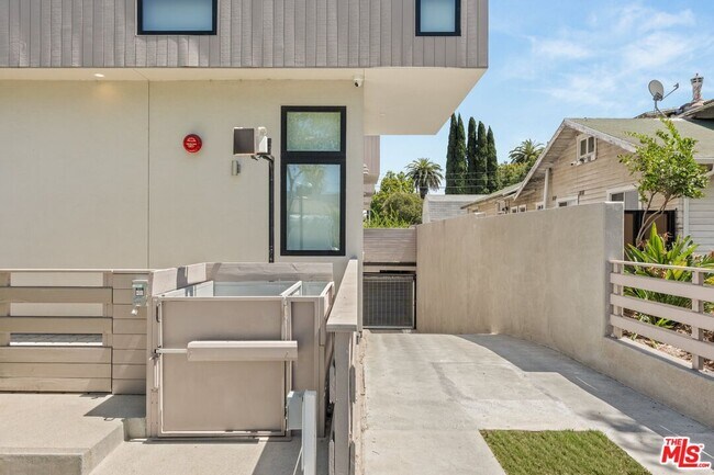 Building Photo - 3808 College Ave