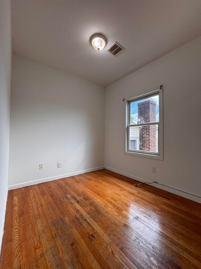 Building Photo - 215 Delaware Ave