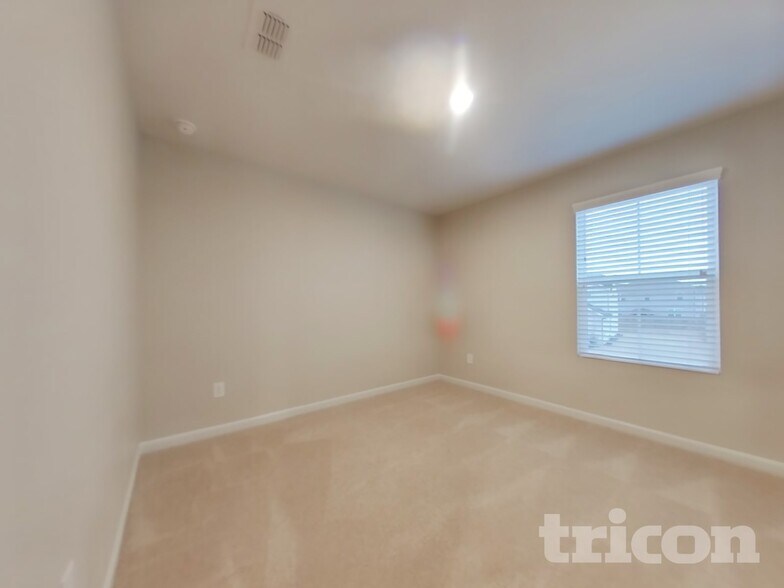 Building Photo - 96 Summit Pointe Ln