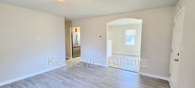 Building Photo - 41 Meldon Ave SE