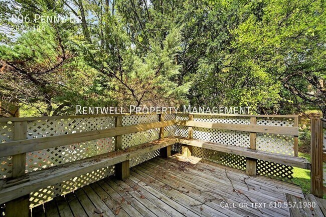 Building Photo - 806 Penny Dr