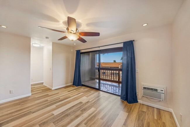 Building Photo - Top-floor, ocean-view 1BR/1BA condo in Honokowai — close to Honokowai Beach Park and Bad Ass Coffee.