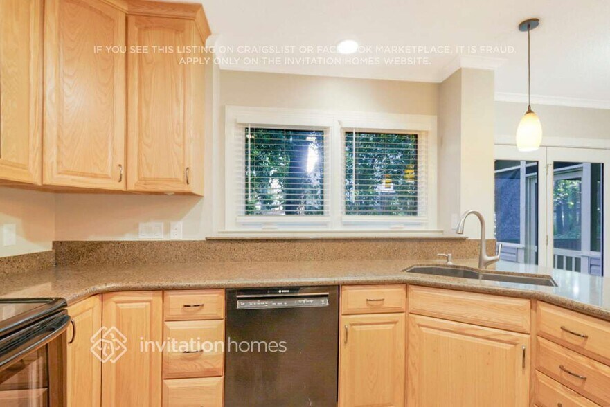 Building Photo - 305 Durington Pl