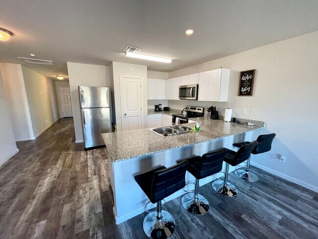 Building Photo - New 4 Bedroom Home in Bullhead City! AVAIL...