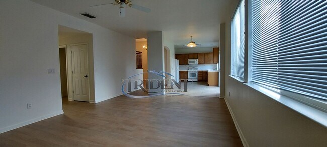 Building Photo - 4 bedroom, 3 bath house with approx. 2,183 sq. ft.