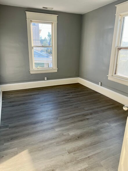 Building Photo - 908 Franklin Rd SW