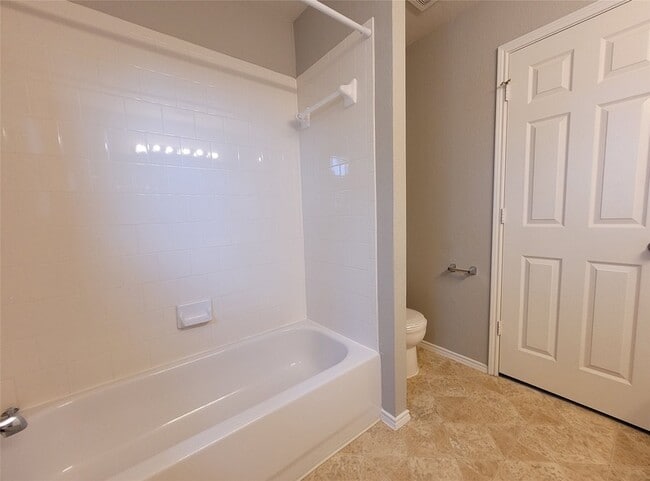 Building Photo - 2752 Stallion Dr