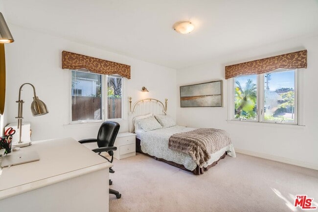 Building Photo - 200 S Wetherly Dr