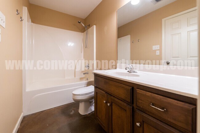 Building Photo - 2820 Longbow Ln