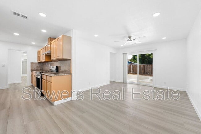 Building Photo - 7608 Canterbury Ln