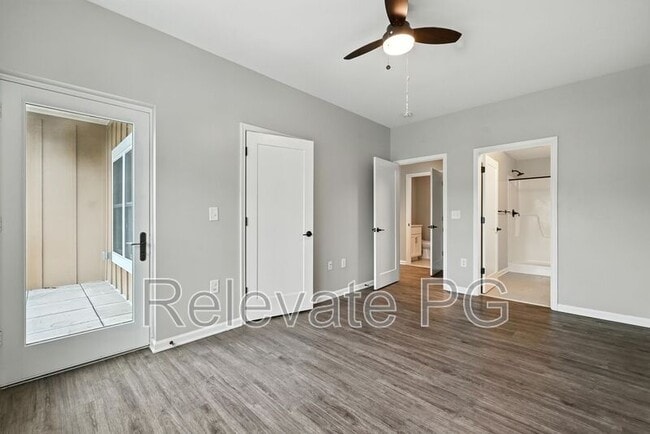 Building Photo - 1420 Ewing Pk Lp
