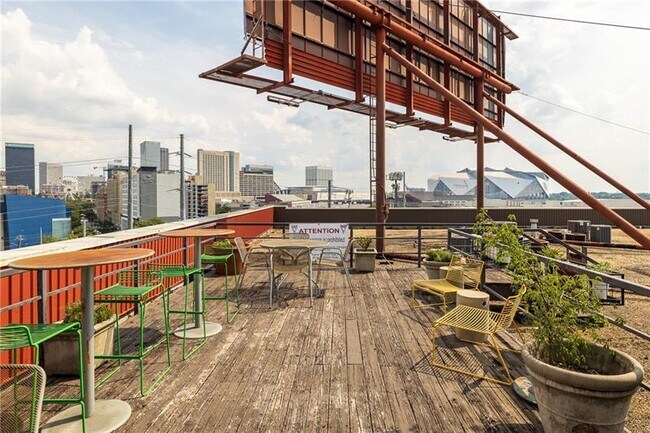 Building Photo - 426 Marietta St NW