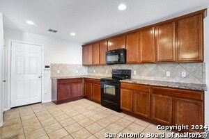 Building Photo - 11823 Silver Coins