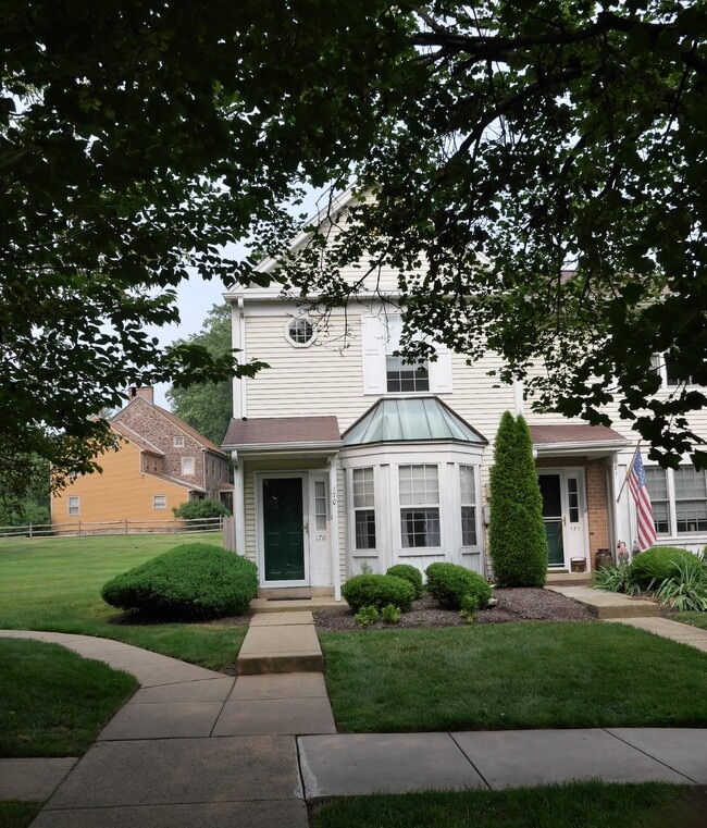 Primary Photo - 170 Leedom Way