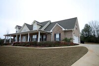 Building Photo - 360 County Rd 163