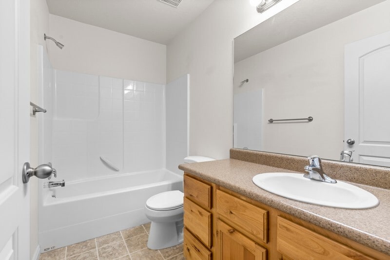 Building Photo - 231 Sunshine Dr