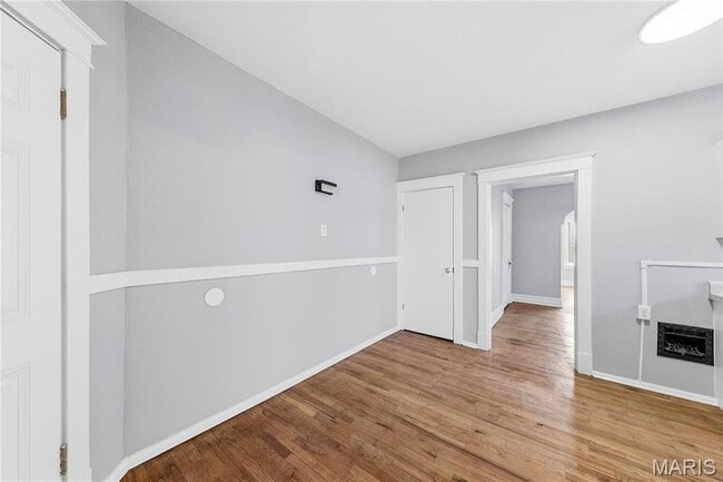 Building Photo - 4643 Evans Ave