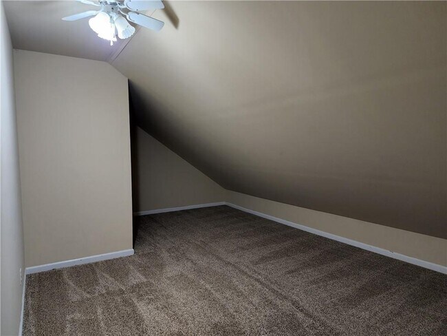 Building Photo - 12990 Meridian Ct